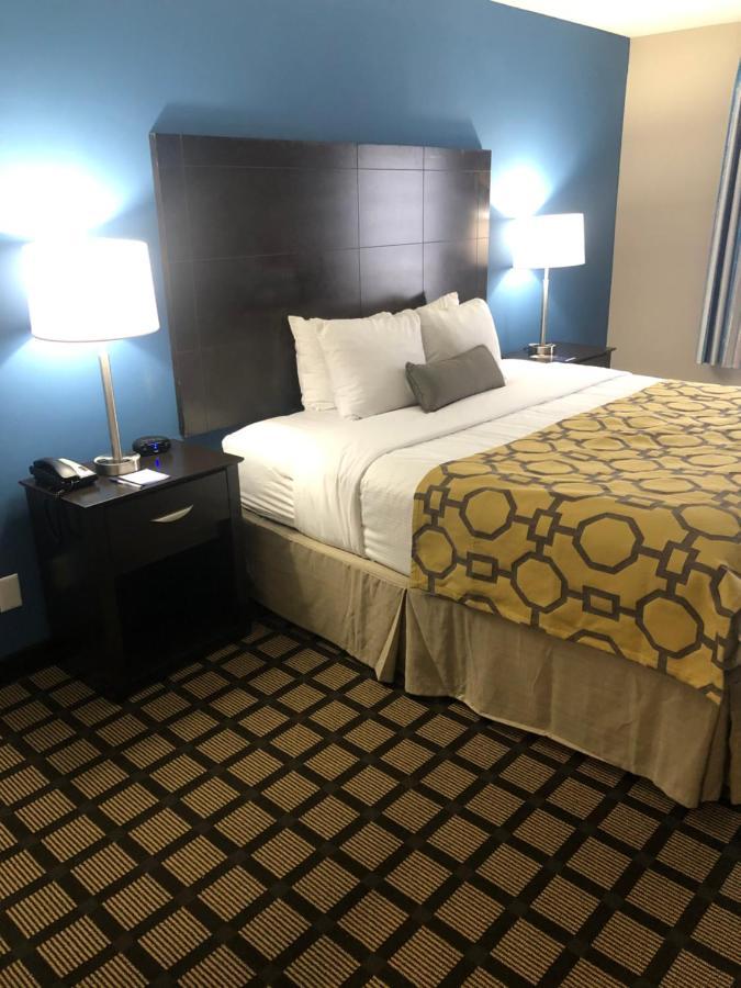 Отель Baymont By Wyndham Latham Albany Airport Экстерьер фото